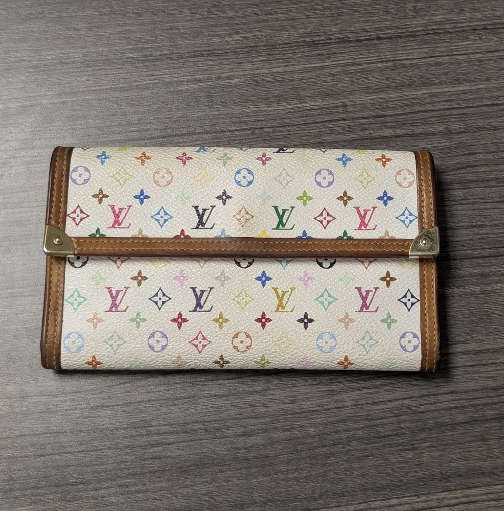 Louis Vuitton X Takashi Murakami White International Long Wallet Excellent
